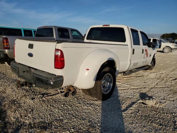 ✅ 2011 Ford F-350 XL • VIN: 1FT8W3CT5BEC24427 • Лот: 82905154. Опубликован ранее на Copart с пробегом 313 234 миль. Бесплатный доступ к архиву аукционных продаж из США и подробный отчёт об истории автомобиля на DreamBid. Изображение 4.