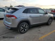 ✅ 2021 Volkswagen Atlas SE • VIN: 1V2LC2CA8MC231977 • Лот: 71850625. Опубликован ранее на Copart с пробегом 124 658 миль. Бесплатный доступ к архиву аукционных продаж из США и подробный отчёт об истории автомобиля на DreamBid. Изображение 3.