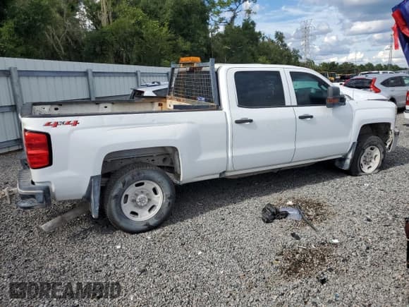 ✅ 2018 Chevrolet Silverado 2500HD Work Truck • VIN: 1GC1KUEG0JF236464 • Лот: 81324065. Опубликован ранее на Copart с пробегом Не указан. Бесплатный доступ к архиву аукционных продаж из США и подробный отчёт об истории автомобиля на DreamBid. Изображение 3.