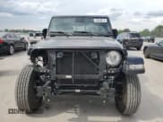 ✅ 2024 Jeep Gladiator Sport S • VIN: 1C6HJTAG7RL120930 • Lot: 55958815. Wystawiony na Copart z przebiegiem 7 828 mil. Bezpłatny archiwum sprzedaży aukcyjnych z USA i szczegółowy raport historii pojazdu na DreamBid. Zdjęcie 5.