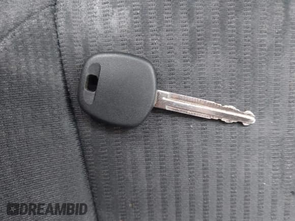 ✅ 2013 Toyota RAV4 XLE • VIN: JTMWFREV9DD001678 • Лот: 43693903. Опубликован ранее на IAAI с пробегом 198 167 миль. Бесплатный доступ к архиву аукционных продаж из США и подробный отчёт об истории автомобиля на DreamBid. Изображение 11.