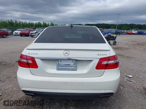 ✅ 2012 Mercedes-Benz E 350 Luxury • VIN: WDDHF8JBXCA631343 • Lot: 42291840. Listed on IAAI with 80,945 mi. Free auction sales archive from the USA and detailed vehicle history report at DreamBid. Image 16.