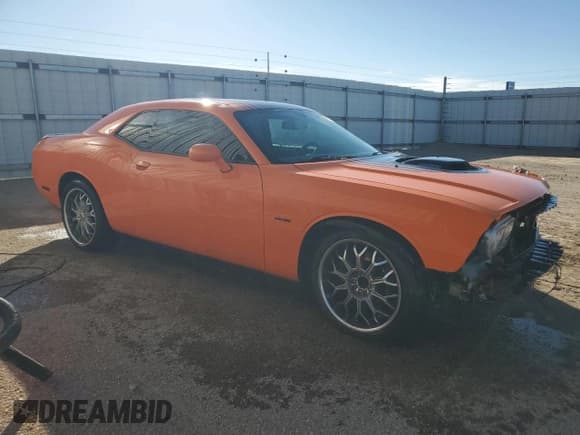 ✅ 2014 Dodge Challenger R/T 100th Anniversary Appearance • VIN: 2C3CDYBT9EH276904 • Lot: 86752034. Wystawiony na Copart z przebiegiem 114 663 mil. Bezpłatny archiwum sprzedaży aukcyjnych z USA i szczegółowy raport historii pojazdu na DreamBid. Zdjęcie 4.