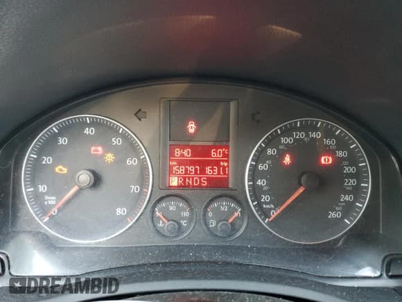 ✅ 2008 Volkswagen Jetta • VIN: 3VWGM71K38M142554 • Lot: 86231475. Listed on Copart with 158,797 mi. Free auction sales archive from the USA and detailed vehicle history report at DreamBid. Image 9.