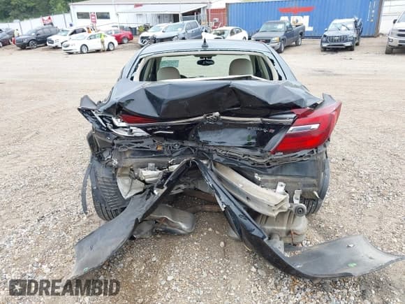 ✅ 2014 Buick Regal Premium I • VIN: 2G4GN5EX8E9222832 • Lot: 43072074. Listed on IAAI with 135,510 mi. Free auction sales archive from the USA and detailed vehicle history report at DreamBid. Image 17.