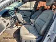 ✅ 2011 Hyundai Azera Limited • VIN: KMHFC4DFXBA559815 • Lot: 70651055. Listed on Copart with 126,042 mi. Free auction sales archive from the USA and detailed vehicle history report at DreamBid. Image 7.