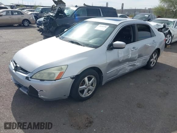 ✅ 2003 Honda Accord EX • VIN: 1HGCM56793A114579 • Lot: 43692196. Wystawiony na IAAI z przebiegiem 120 549 mil. Bezpłatny archiwum sprzedaży aukcyjnych z USA i szczegółowy raport historii pojazdu na DreamBid. Zdjęcie 18.
