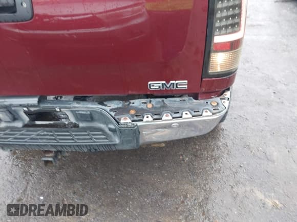 ✅ 2009 GMC Sierra 1500 • VIN: 2GTEK33M291105642 • Лот: 41954499. Опубликован ранее на IAAI с пробегом 259 426 миль. Бесплатный доступ к архиву аукционных продаж из США и подробный отчёт об истории автомобиля на DreamBid. Изображение 6.