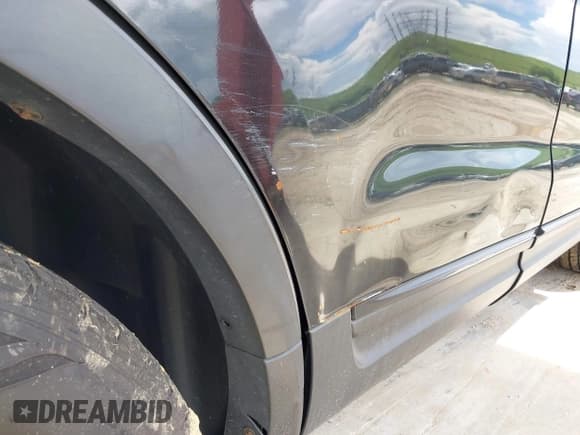 ✅ 2014 Ford Explorer Sport • VIN: 1FM5K8GT6EGB08163 • Lot: 43133470. Listed on IAAI with 220,186 mi. Free auction sales archive from the USA and detailed vehicle history report at DreamBid. Image 18.