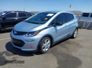 ✅ 2017 Chevrolet Bolt EV LT • VIN: 1G1FW6S08H4185243 • Lot: 42184763. Wystawiony na IAAI z przebiegiem 78 347 mil. Bezpłatny archiwum sprzedaży aukcyjnych z USA i szczegółowy raport historii pojazdu na DreamBid. Zdjęcie 2.
