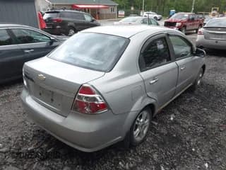 ✅ 2009 Chevrolet Aveo 2LT • VIN: KL1TG56E09B382175 • Lot: 42346876. Wystawiony na IAAI z przebiegiem 136 344 mil. Bezpłatny archiwum sprzedaży aukcyjnych z USA i szczegółowy raport historii pojazdu na DreamBid. Zdjęcie 4.