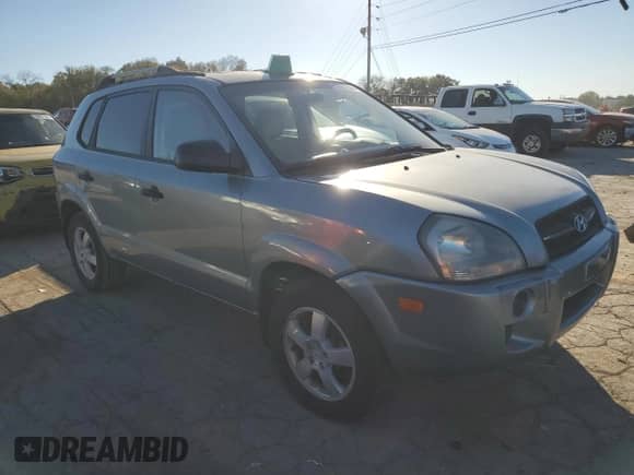 2008 Hyundai Tucson GLS z VIN KM8JM12B38U755186, wystawiony jako Copart lot #77097104 z przebiegiem 209 714 mil mil oraz Szkoda całkowita • Salvage title. Historia ofert i sprzedaży dostępna na DreamBid. Obrazek 4.