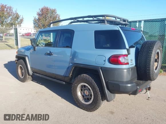 ✅ 2014 Toyota FJ Cruiser • VIN: JTEBU4BF6EK200393 • Лот: 43410251. Опубликован ранее на IAAI с пробегом 179 537 миль. Бесплатный доступ к архиву аукционных продаж из США и подробный отчёт об истории автомобиля на DreamBid. Изображение 3.