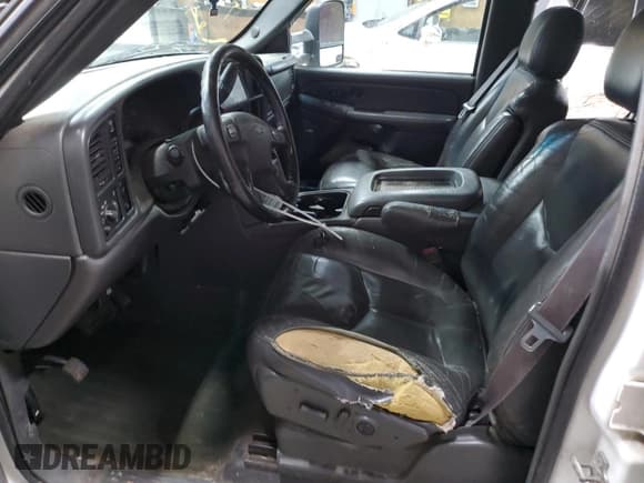 ✅ 2007 Chevrolet Silverado 2500HD LT3 • VIN: 1GCHK23D87F114522 • Lot: 64408885. Wystawiony na Copart z przebiegiem 386 636 mil. Bezpłatny archiwum sprzedaży aukcyjnych z USA i szczegółowy raport historii pojazdu na DreamBid. Zdjęcie 7.