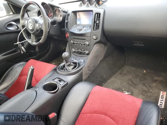 ✅ 2019 Nissan 370Z • VIN: JN1AZ4EH2KM422530 • Lot: 46623955. Wystawiony na Copart z przebiegiem 58 497 mil. Bezpłatny archiwum sprzedaży aukcyjnych z USA i szczegółowy raport historii pojazdu na DreamBid. Zdjęcie 8.
