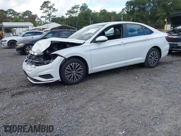 ✅ 2019 Volkswagen Jetta S • VIN: 3VWCB7BU7KM164357 • Лот: 43374823. Опубликован ранее на IAAI с пробегом 146 634 миль. Бесплатный доступ к архиву аукционных продаж из США и подробный отчёт об истории автомобиля на DreamBid. Изображение 2.