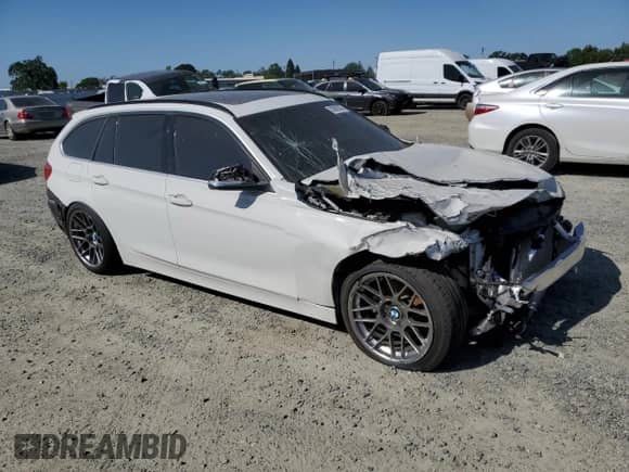 2015 BMW 3 Series 328d xDrive с VIN WBA3K5C59FK547449, выставлен на аукционе Copart как лот 53909305 с пробегом 100 140 миль миль и Списание • Salvage title. История ставок и продаж доступна на DreamBid. Изображение 4.