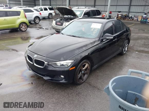 ✅ 2013 BMW 3 Series 328i • VIN: WBA3A5G53DNP19368 • Lot: 43751579. Listed on IAAI with 166,964 mi. Free auction sales archive from the USA and detailed vehicle history report at DreamBid. Image 2.