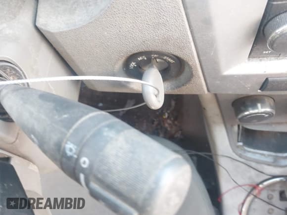 ✅ 2007 Chrysler Sebring • VIN: 1C3LC46K67N516868 • Лот: 42594517. Опубликован ранее на IAAI с пробегом 253 362 миль. Бесплатный доступ к архиву аукционных продаж из США и подробный отчёт об истории автомобиля на DreamBid. Изображение 11.