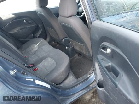 ✅ 2016 Kia Rio LX • VIN: KNADM4A33G6690434 • Lot: 43787414. Wystawiony na IAAI z przebiegiem 125 682 mil. Bezpłatny archiwum sprzedaży aukcyjnych z USA i szczegółowy raport historii pojazdu na DreamBid. Zdjęcie 8.