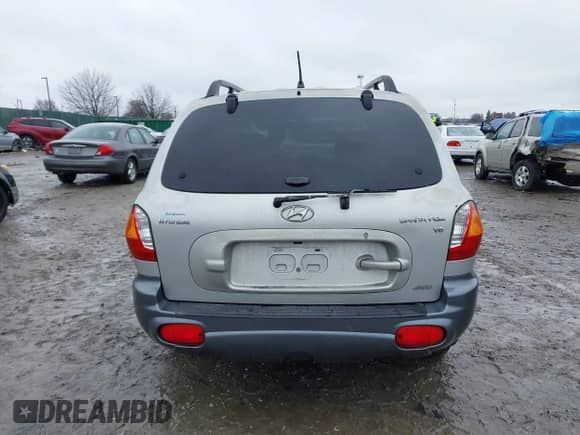 2004 Hyundai Santa Fe GLS с VIN KM8SC73D04U743985, выставлен на аукционе IAAI как лот 41573763 с пробегом 178 322 миль миль и . История ставок и продаж доступна на DreamBid. Изображение 15.