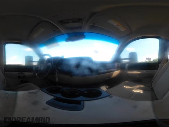 ✅ 2008 Chevrolet Silverado 2500HD 1LT • VIN: 1GCHK29KX8E163363 • Lot: 42540648. Wystawiony na IAAI z przebiegiem 242 555 mil. Bezpłatny archiwum sprzedaży aukcyjnych z USA i szczegółowy raport historii pojazdu na DreamBid. Zdjęcie 19.