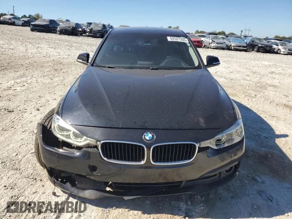 ✅ 2018 BMW 3 Series 320i • VIN: WBA8E1G59JNU93383 • Lot: 82527355. Listed on Copart with 108,886 mi. Free auction sales archive from the USA and detailed vehicle history report at DreamBid. Image 5.