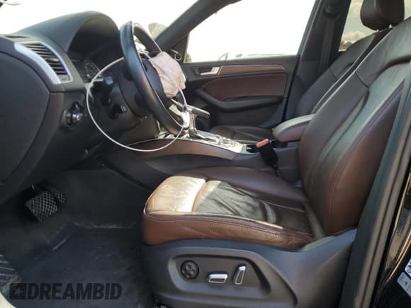 ✅ 2017 Audi Q5 Premium Plus • VIN: WA1L2AFP1HA094035 • Lot: 52398275. Wystawiony na Copart z przebiegiem Nie podano. Bezpłatny archiwum sprzedaży aukcyjnych z USA i szczegółowy raport historii pojazdu na DreamBid. Zdjęcie 7.