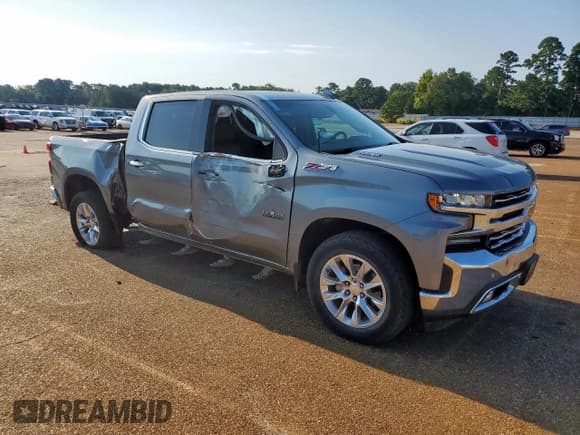 ✅ 2020 Chevrolet Silverado 1500 LTZ • VIN: 3GCUYGET3LG417103 • Lot: 71615015. Wystawiony na Copart z przebiegiem 133 413 mil. Bezpłatny archiwum sprzedaży aukcyjnych z USA i szczegółowy raport historii pojazdu na DreamBid. Zdjęcie 4.