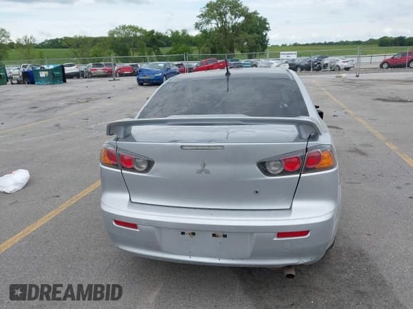 ✅ 2011 Mitsubishi Lancer GTS • VIN: JA32U8FW5BU034663 • Lot: 42835257. Wystawiony na IAAI z przebiegiem 94 739 mil. Bezpłatny archiwum sprzedaży aukcyjnych z USA i szczegółowy raport historii pojazdu na DreamBid. Zdjęcie 17.