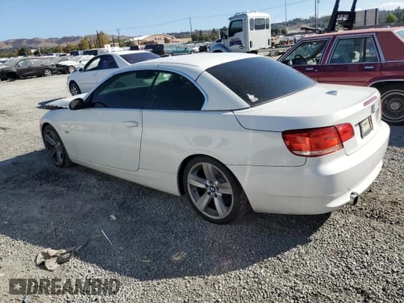 ✅ 2008 BMW 3 Series 335i • VIN: WBAWL73558PX56098 • Лот: 84058125. Опубликован ранее на Copart с пробегом 100 269 миль. Бесплатный доступ к архиву аукционных продаж из США и подробный отчёт об истории автомобиля на DreamBid. Изображение 2.