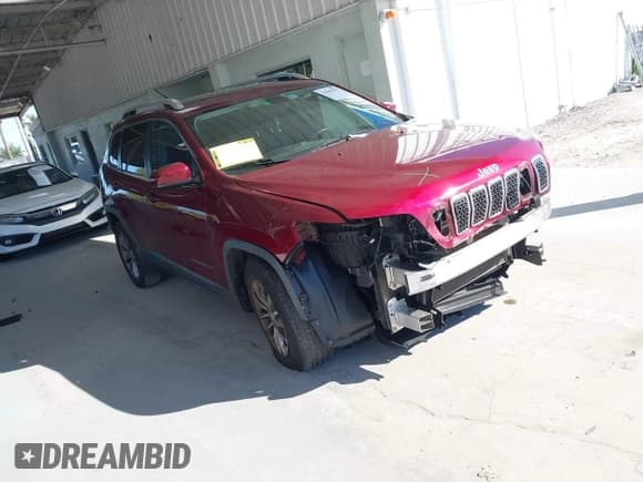 ✅ 2019 Jeep Cherokee Latitude Plus • VIN: 1C4PJLLB4KD428157 • Лот: 43602847. Опубликован ранее на IAAI с пробегом 213 434 миль. Бесплатный доступ к архиву аукционных продаж из США и подробный отчёт об истории автомобиля на DreamBid. Изображение 1.
