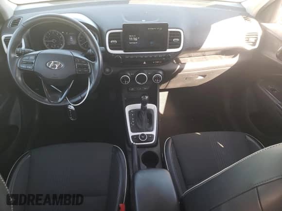 ✅ 2022 Hyundai Venue SEL • VIN: KMHRC8A33NU199692 • Lot: 89556155. Wystawiony na Copart z przebiegiem 66 976 mil. Bezpłatny archiwum sprzedaży aukcyjnych z USA i szczegółowy raport historii pojazdu na DreamBid. Zdjęcie 8.