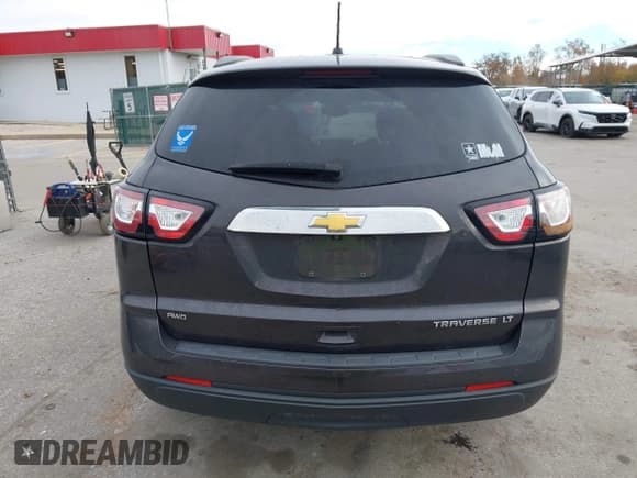 ✅ 2015 Chevrolet Traverse LT • VIN: 1GNKVGKD5FJ321948 • Lot: 43593509. Wystawiony na IAAI z przebiegiem 34 767 mil. Bezpłatny archiwum sprzedaży aukcyjnych z USA i szczegółowy raport historii pojazdu na DreamBid. Zdjęcie 16.
