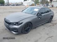 ✅ 2022 BMW 3 Series 330i • VIN: 3MW5R1J05N8C22351 • Lot: 42032912. Wystawiony na IAAI z przebiegiem 66 659 mil. Bezpłatny archiwum sprzedaży aukcyjnych z USA i szczegółowy raport historii pojazdu na DreamBid. Zdjęcie 2.