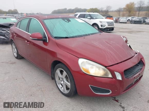 ✅ 2012 Volvo S60 T5 • VIN: YV1622FS8C2104425 • Лот: 43576055. Опубликован ранее на IAAI с пробегом 365 411 миль. Бесплатный доступ к архиву аукционных продаж из США и подробный отчёт об истории автомобиля на DreamBid. Изображение 1.