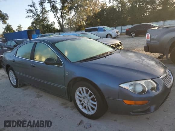 ✅ 2003 Chrysler 300M M • VIN: 2C3HE66G63H513236 • Lot: 77491474. Wystawiony na Copart z przebiegiem 98 686 mil. Bezpłatny archiwum sprzedaży aukcyjnych z USA i szczegółowy raport historii pojazdu na DreamBid. Zdjęcie 4.