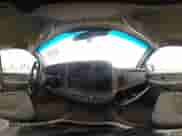 2002 Chevrolet Tahoe LS с VIN 1GNEC13Z42R220342, выставлен на аукционе IAAI как лот 43346998 с пробегом 173 821 миль миль и . История ставок и продаж доступна на DreamBid. Изображение 18.