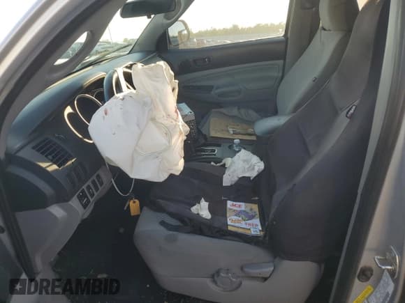 ✅ 2012 Toyota Tacoma • VIN: 5TFLU4EN8CX034423 • Lot: 90646005. Listed on Copart with Not provided. Free auction sales archive from the USA and detailed vehicle history report at DreamBid. Image 7.