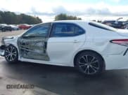 ✅ 2018 Toyota Camry XLE • VIN: 4T1B11HKXJU557537 • Лот: 43556168. Опубликован ранее на IAAI с пробегом 150 267 миль. Бесплатный доступ к архиву аукционных продаж из США и подробный отчёт об истории автомобиля на DreamBid. Изображение 14.