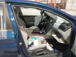 2017 Hyundai Sonata Sport z VIN 5NPE34AF4HH556852, wystawiony jako IAAI lot #43528287 z przebiegiem 92 007 mil mil oraz . Historia ofert i sprzedaży dostępna na DreamBid. Obrazek 5.