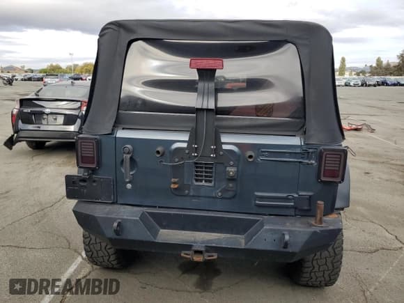 ✅ 2007 Jeep Wrangler Unlimited Sahara • VIN: 1J4GB59107L184277 • Lot: 84781475. Listed on Copart with 264,496 mi. Free auction sales archive from the USA and detailed vehicle history report at DreamBid. Image 6.