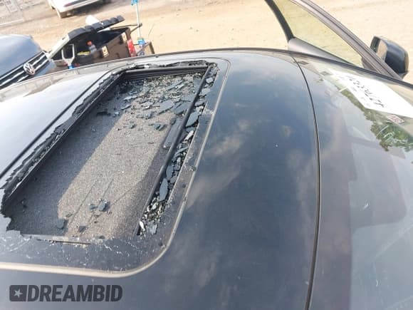 ✅ 2015 Infiniti Q50 Premium • VIN: JN1BV7AR0FM393454 • Lot: 42763320. Listed on IAAI with 99,406 mi. Free auction sales archive from the USA and detailed vehicle history report at DreamBid. Image 6.