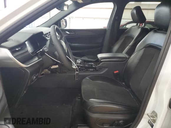 ✅ 2023 Jeep Grand Cherokee Altitude • VIN: 1C4RJKAG0P8884903 • Lot: 63636935. Listed on Copart with 50,649 mi. Free auction sales archive from the USA and detailed vehicle history report at DreamBid. Image 7.