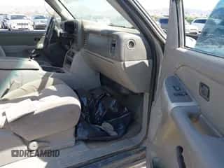 2006 Chevrolet Suburban Z71 z VIN 1GNFK16Z56J154102, wystawiony jako IAAI lot #42922775 z przebiegiem Nie podano mil oraz . Historia ofert i sprzedaży dostępna na DreamBid. Obrazek 5.