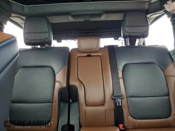 ✅ 2023 Ford Bronco Outer Banks • VIN: 1FMEE5BP7PLB67930 • Лот: 68361215. Опубликован ранее на Copart с пробегом 42 507 миль. Бесплатный доступ к архиву аукционных продаж из США и подробный отчёт об истории автомобиля на DreamBid. Изображение 10.