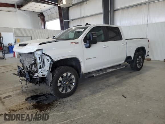 ✅ 2024 Chevrolet Silverado 2500HD LT • VIN: 2GC4YNEY6R1126547 • Лот: 82101135. Опубликован ранее на Copart с пробегом 64 808 миль. Бесплатный доступ к архиву аукционных продаж из США и подробный отчёт об истории автомобиля на DreamBid. Изображение 1.