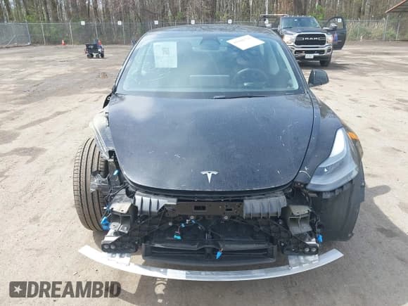 ✅ 2022 Tesla Model 3 Long Range • VIN: 5YJ3E1EB6NF109067 • Lot: 41948791. Wystawiony na IAAI z przebiegiem 28 603 mil. Bezpłatny archiwum sprzedaży aukcyjnych z USA i szczegółowy raport historii pojazdu na DreamBid. Zdjęcie 13.
