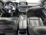 ✅ 2021 BMW 7 Series 750i xDrive • VIN: WBA7U2C06MCG30278 • Lot: 68308505. Listed on Copart with 87,420 mi. Free auction sales archive from the USA and detailed vehicle history report at DreamBid. Image 8.