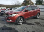 ✅ 2014 Ford Escape Titanium • VIN: 1FMCU0J97EUC57098 • Lot: 90506595. Wystawiony na Copart z przebiegiem 134 361 mil. Bezpłatny archiwum sprzedaży aukcyjnych z USA i szczegółowy raport historii pojazdu na DreamBid. Zdjęcie 1.